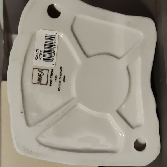 Mikasa Holiday Elegance votive candle holder snow castle - Picture 7 of 7